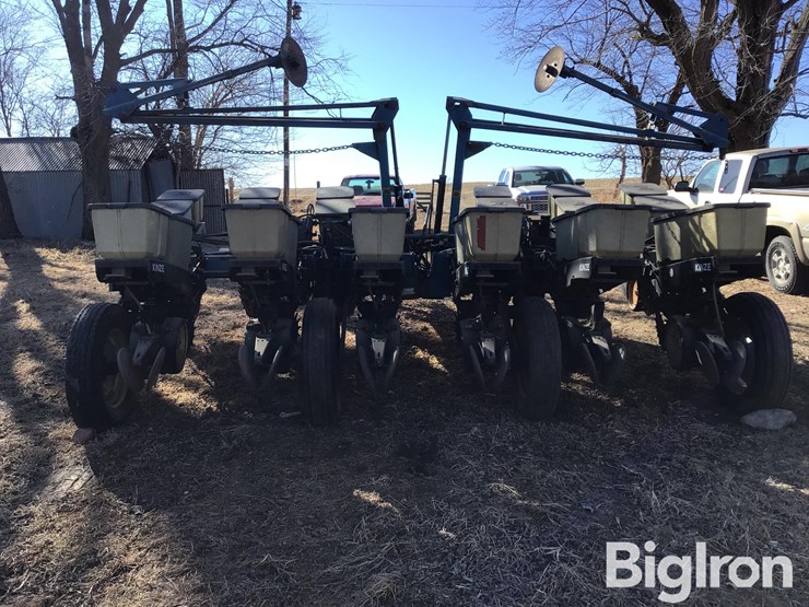 2000-kinze-2000-image-6