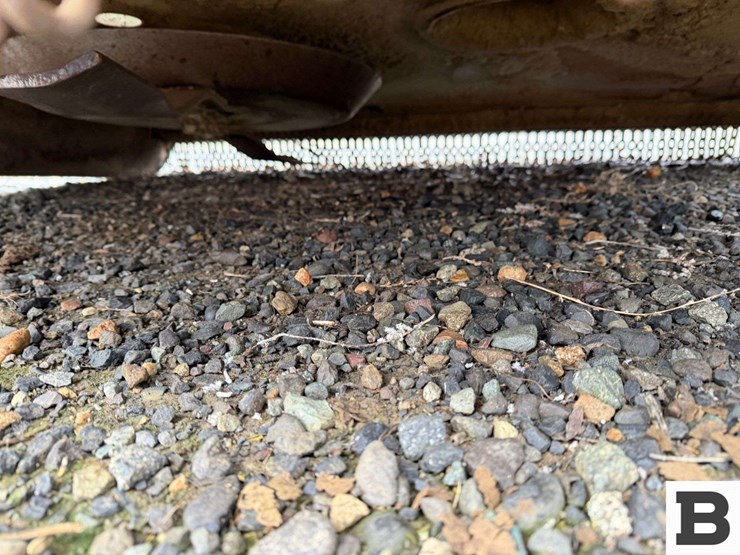 2019-john-deere-8-image-18