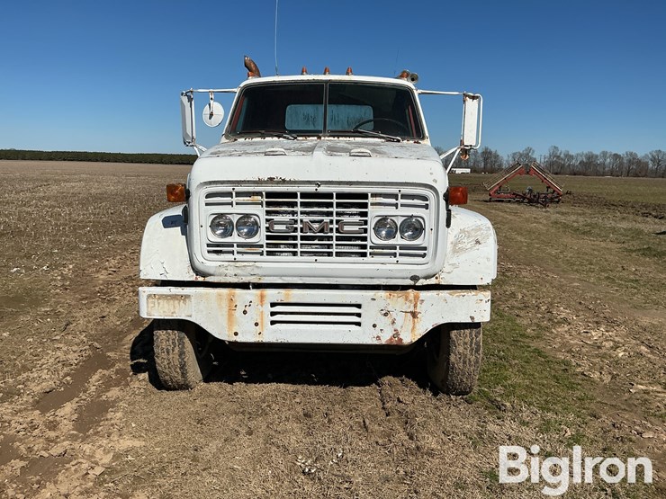 1974-gmc-9500-image-2