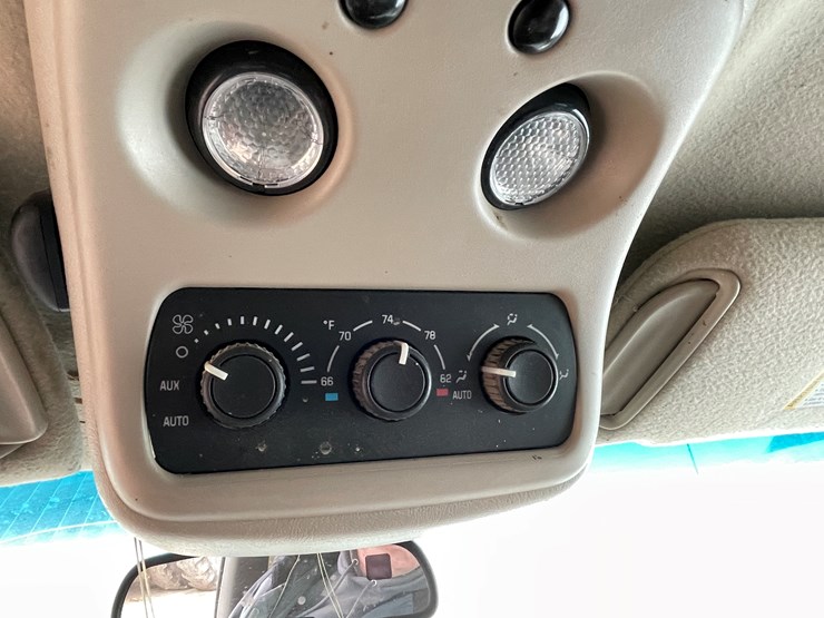 2003-gmc-yukon-xl-image-40