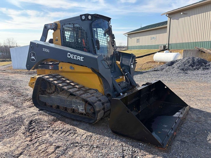 2022-deere-333g-image-3