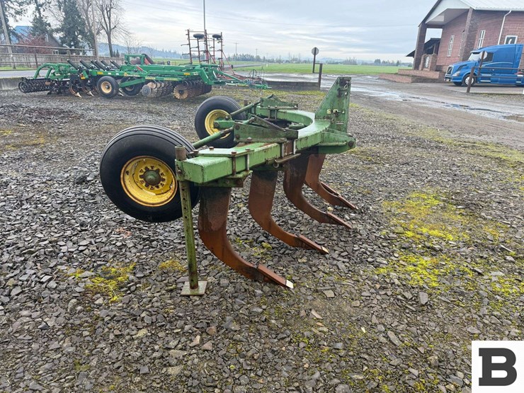 john-deere-7-image-5