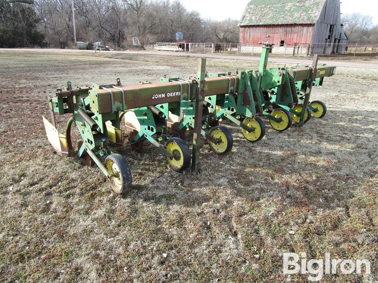 john-deere-885-image-3