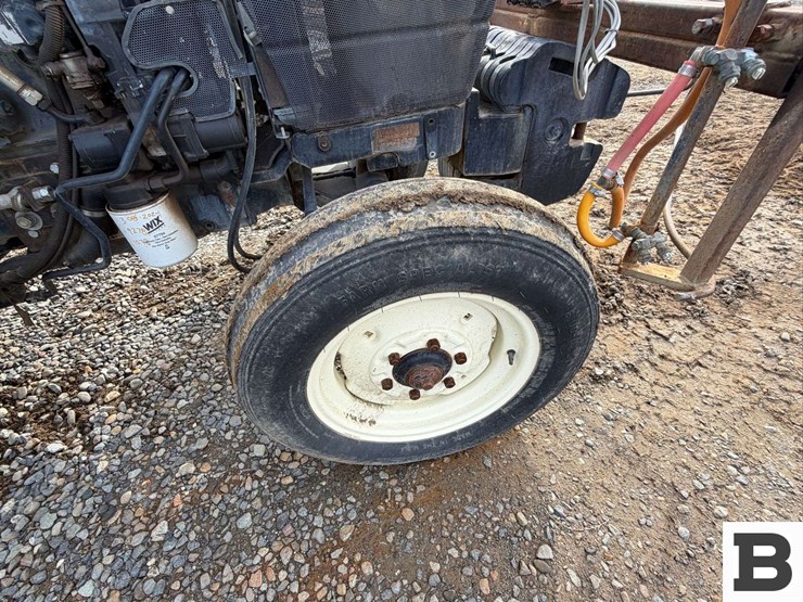 2008-new-holland-tn85fa-image-29