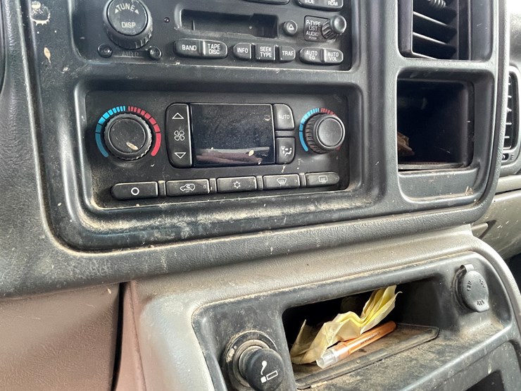 2003-gmc-yukon-xl-image-36