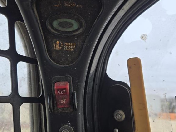 bobcat-s750-image-19