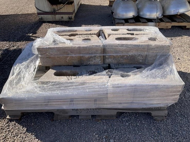 pallet-of-pavestone-yukon-rockwall-large-image-4
