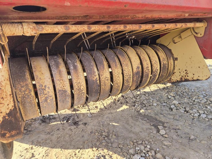 new-holland-269-image-12