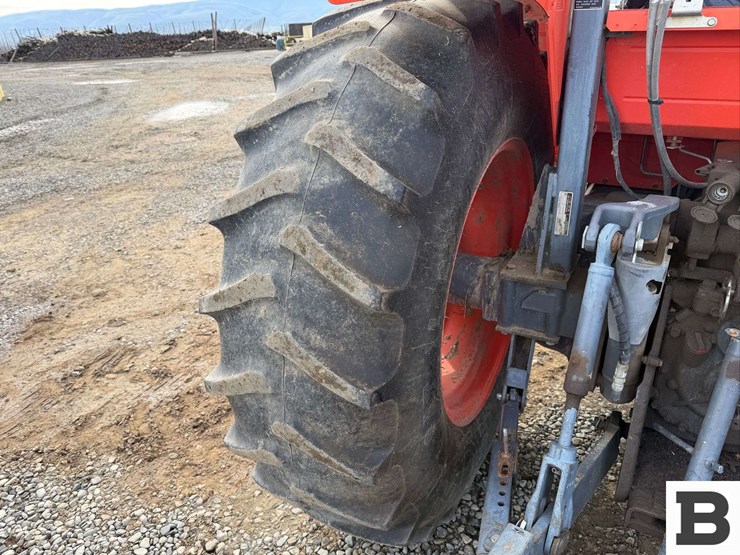 2016-kubota-m5-091-image-17