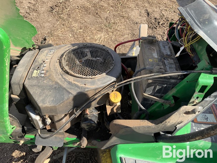 john-deere-gt235-image-19