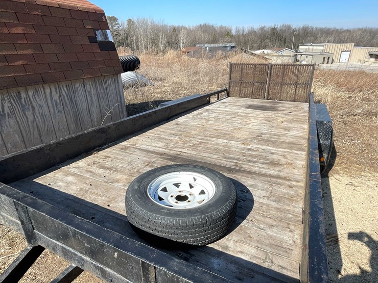 #1278-•-tandem-axle-trailer-(no-title)-(denmark,-wi)-image-13