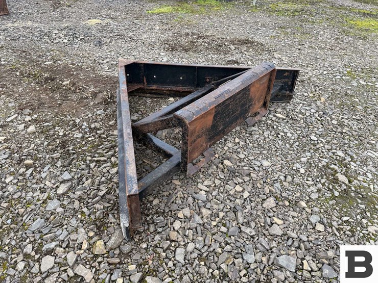 skid-steer-attachment-v-blade---albany,-or-image-4