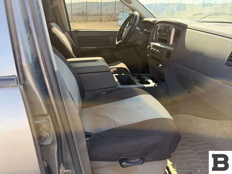 2006-dodge-ram-3500-image-29