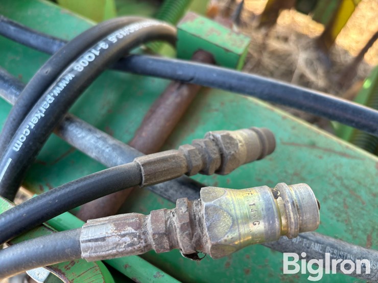 john-deere-885-image-15