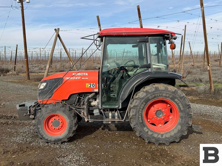 2014-kubota-m8540hd-image-3