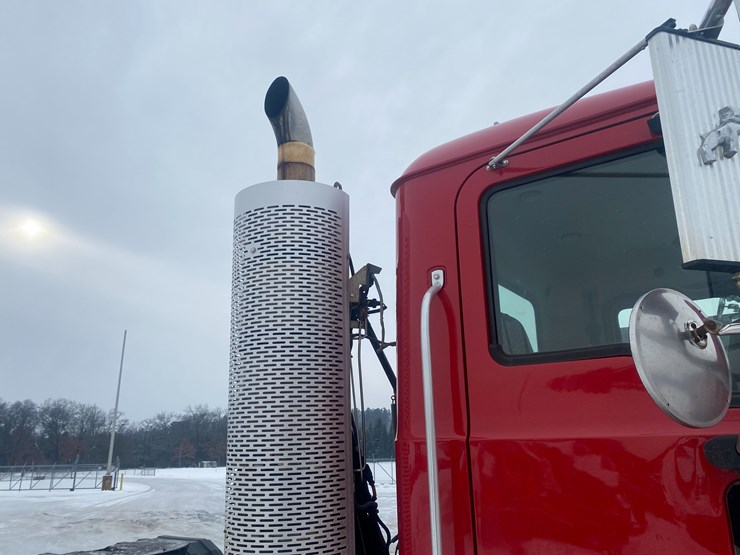 #1145-•-2009-mack-gu713-semi-tractor-(has-wi-title)-(mosinee,-wi)-image-38