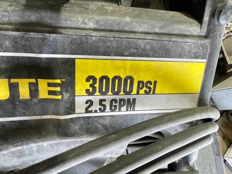 #7207-•-honda-gc-190-pressure-washer-image-8