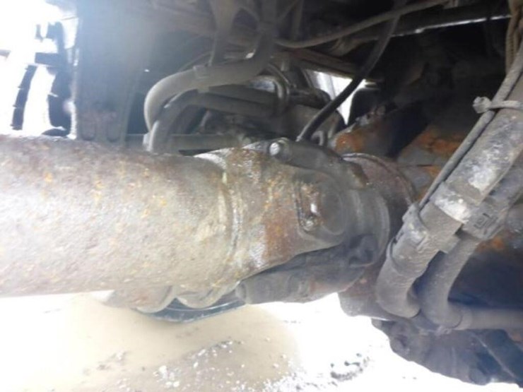 2015-peterbilt-367-image-28