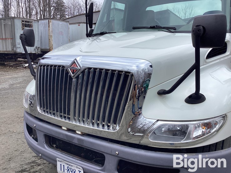 2012-international-durastar-4300-image-13