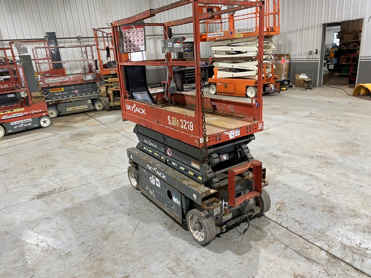 2016-skyjack-sjiii3219-image-3