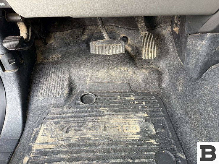 2019-ford-f350-image-26