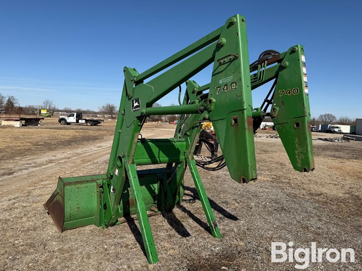 john-deere-740-image-7