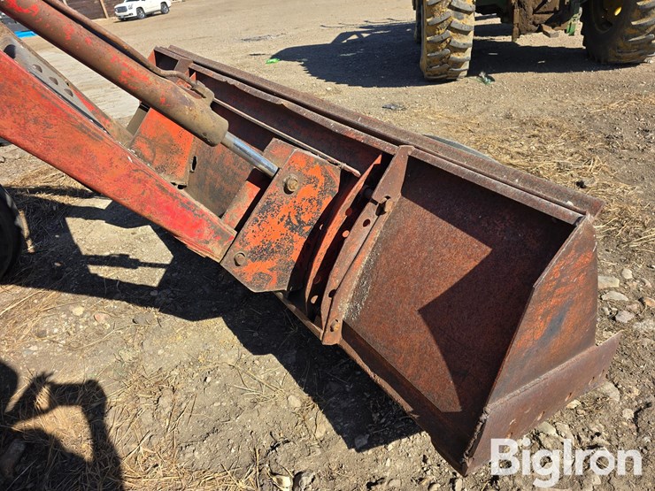 1965-international-656-image-18