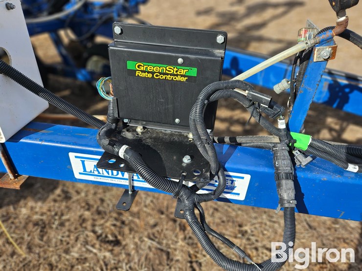 blu-jet-landwalker-image-9