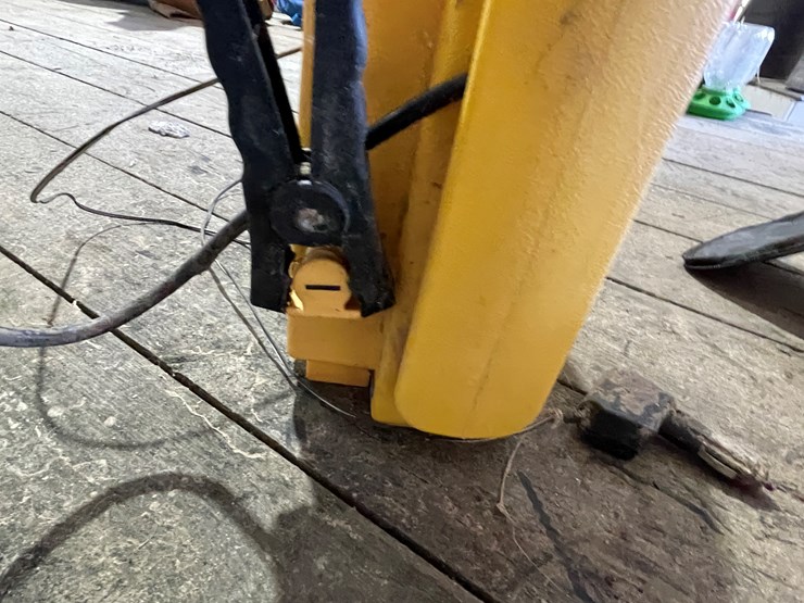 #7213-•-rigid-18v-drill-and-roadmaster-charging-pack-image-16