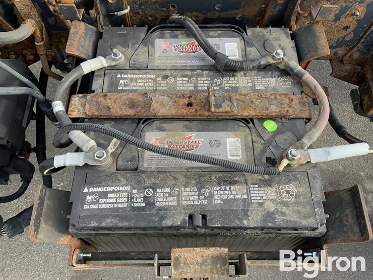 2011-isuzu-nrr-image-20