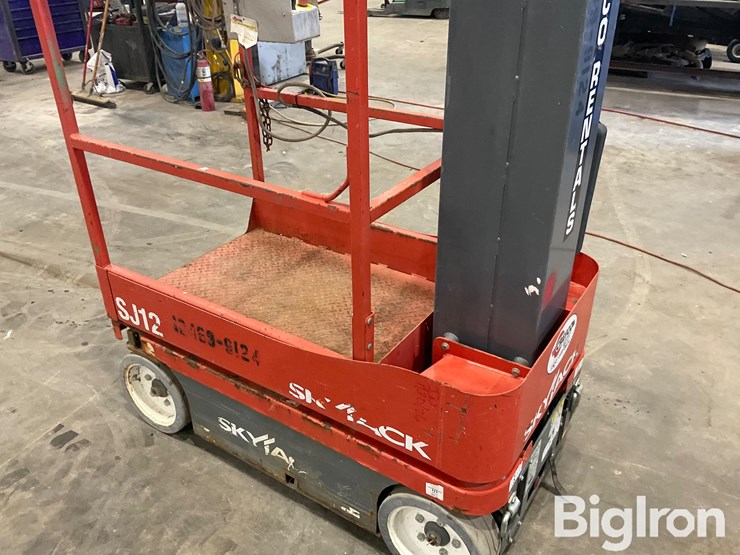 2016-skyjack-sj12-image-16