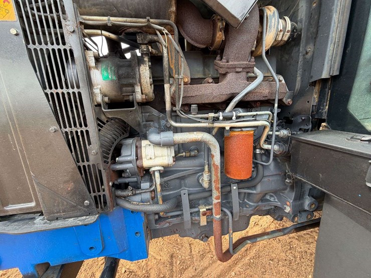 1998-new-holland-ts100-image-28