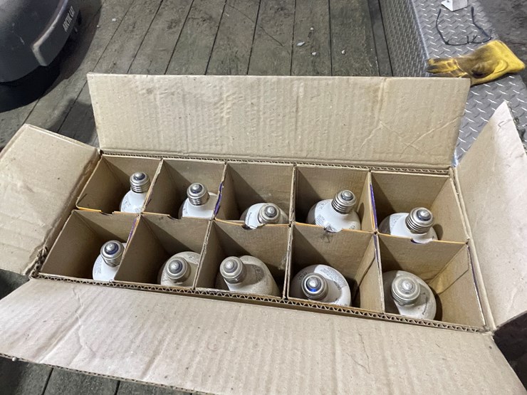 #7222-•-(3)-boxes-of-panasonic-light-capsules-image-9