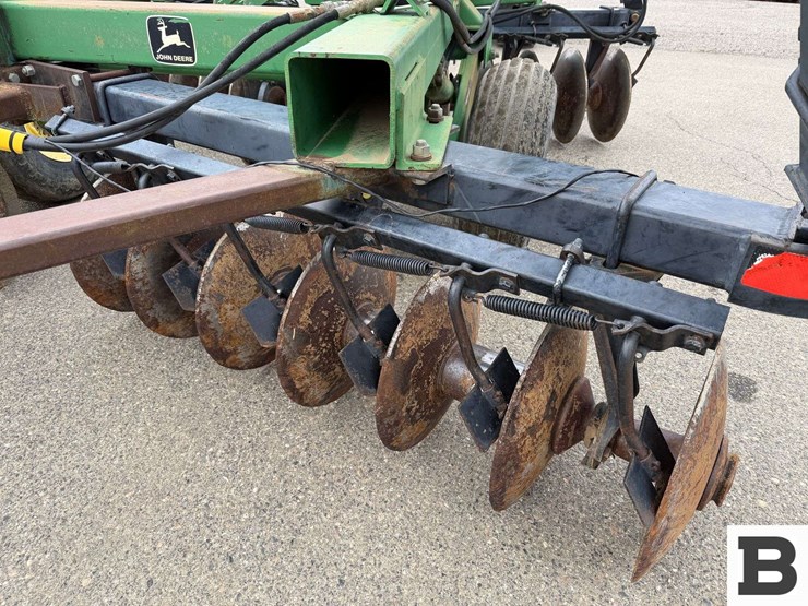 john-deere-650-image-30