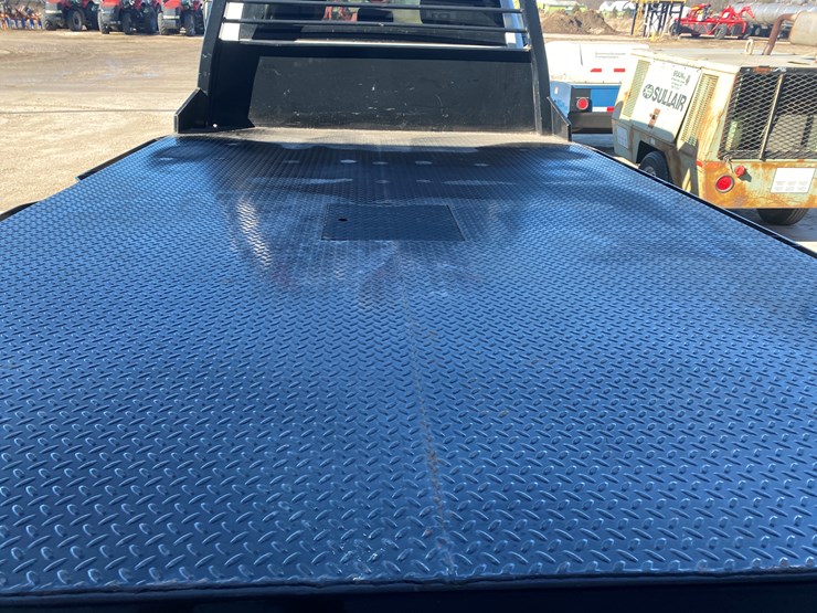 2012-dodge-ram-5500-image-18