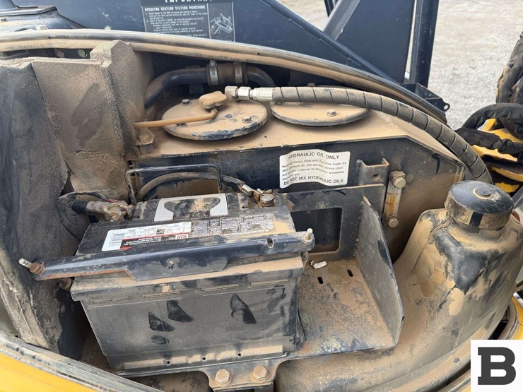 2012-deere-50d-image-22