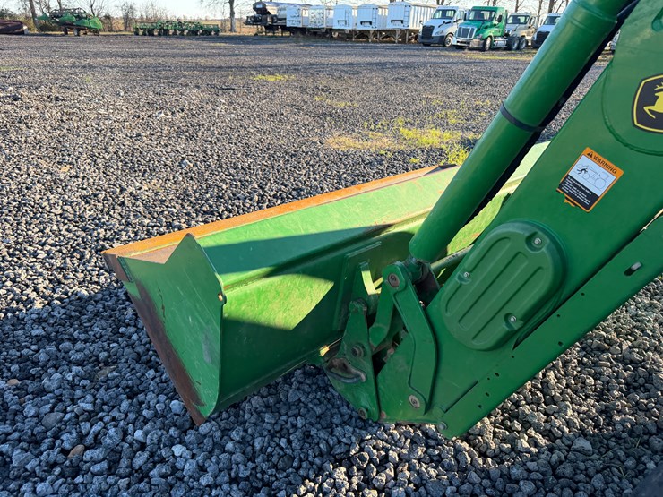 2017-john-deere-6120m-image-28