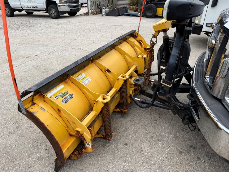 2010-ford-f350-image-22