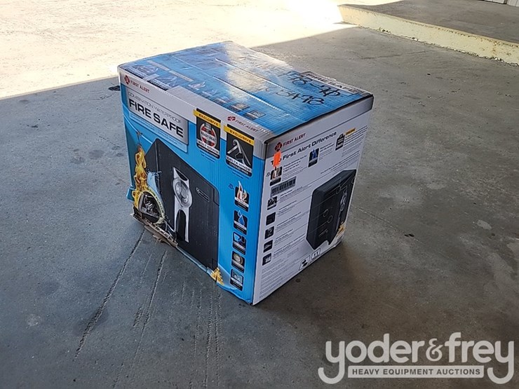 unused-first-alert-2087fa,-.94-cu.ft.-fire-and-water-proof-dial-combination-safe-image-1