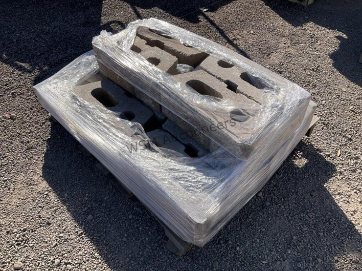 pallet-of-pavestone-yukon-rockwall-large-image-2