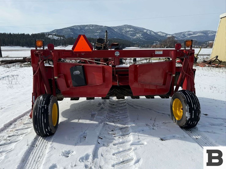 2013-new-holland-h7230-image-4