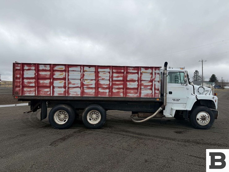 1991-ford-lnt9000-image-6