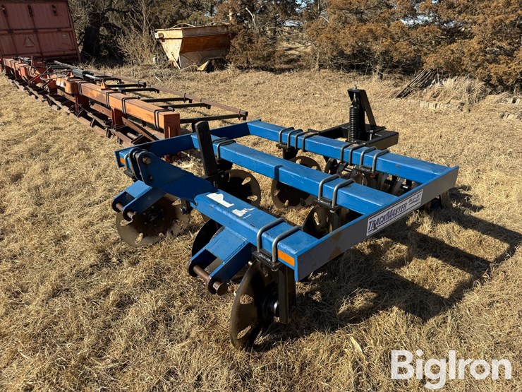 blu-jet-track-master-image-1