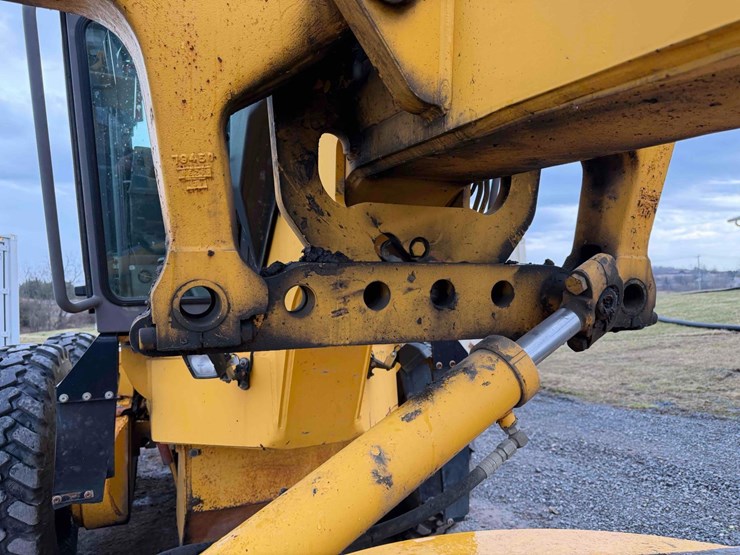 2005-volvo-g710b-image-19