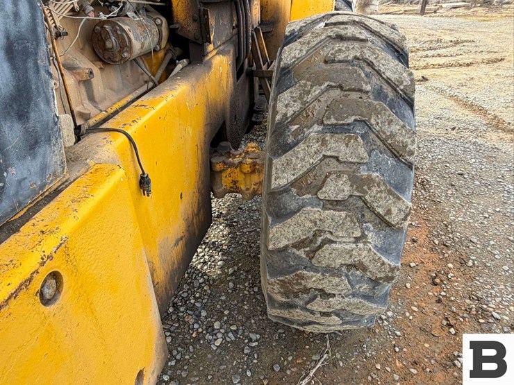 john-deere-544-image-25