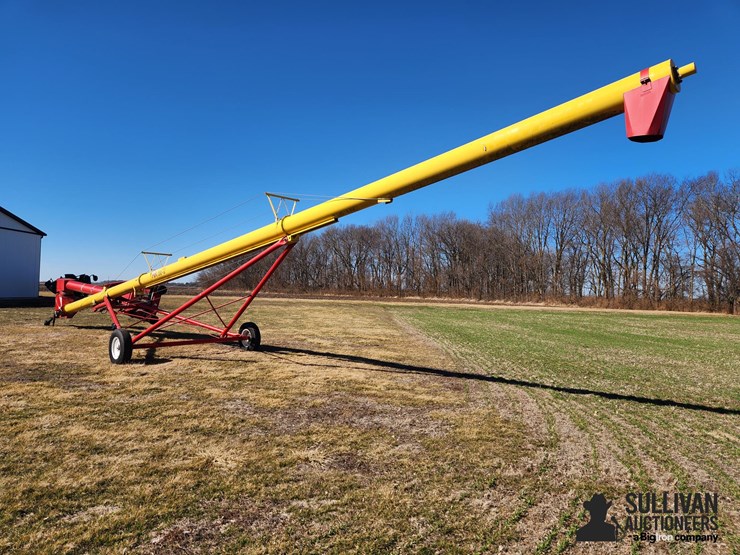 westfield-mk130-61-plus-13"x61'-swing-away-auger-image-7