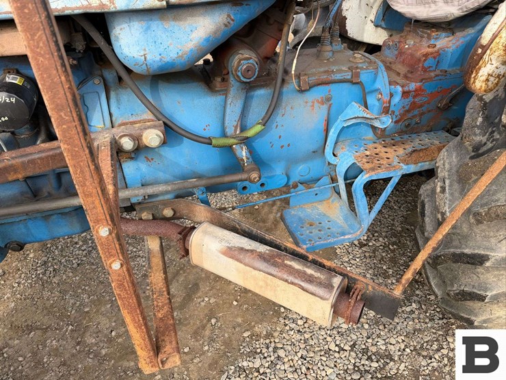 1977-ford-5600-image-17