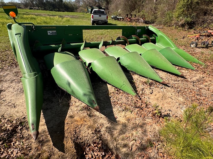 john-deere-606c-image-1