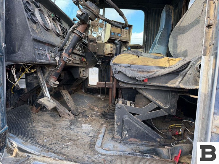 1986-kenworth-t600a-image-55