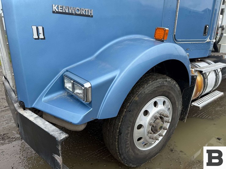 2013-kenworth-t800-image-20